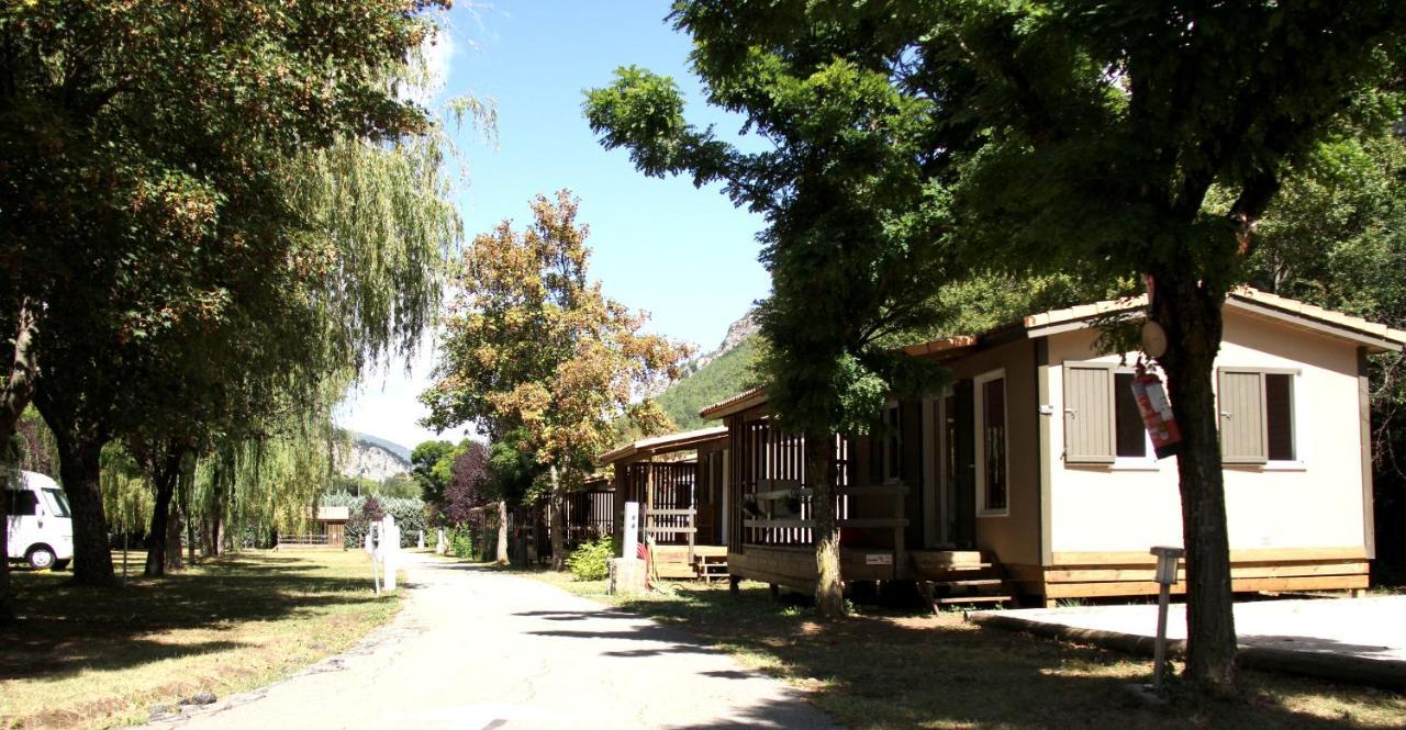 Camping Du Lac Saint-Julien-du-Verdon Zewnętrze zdjęcie